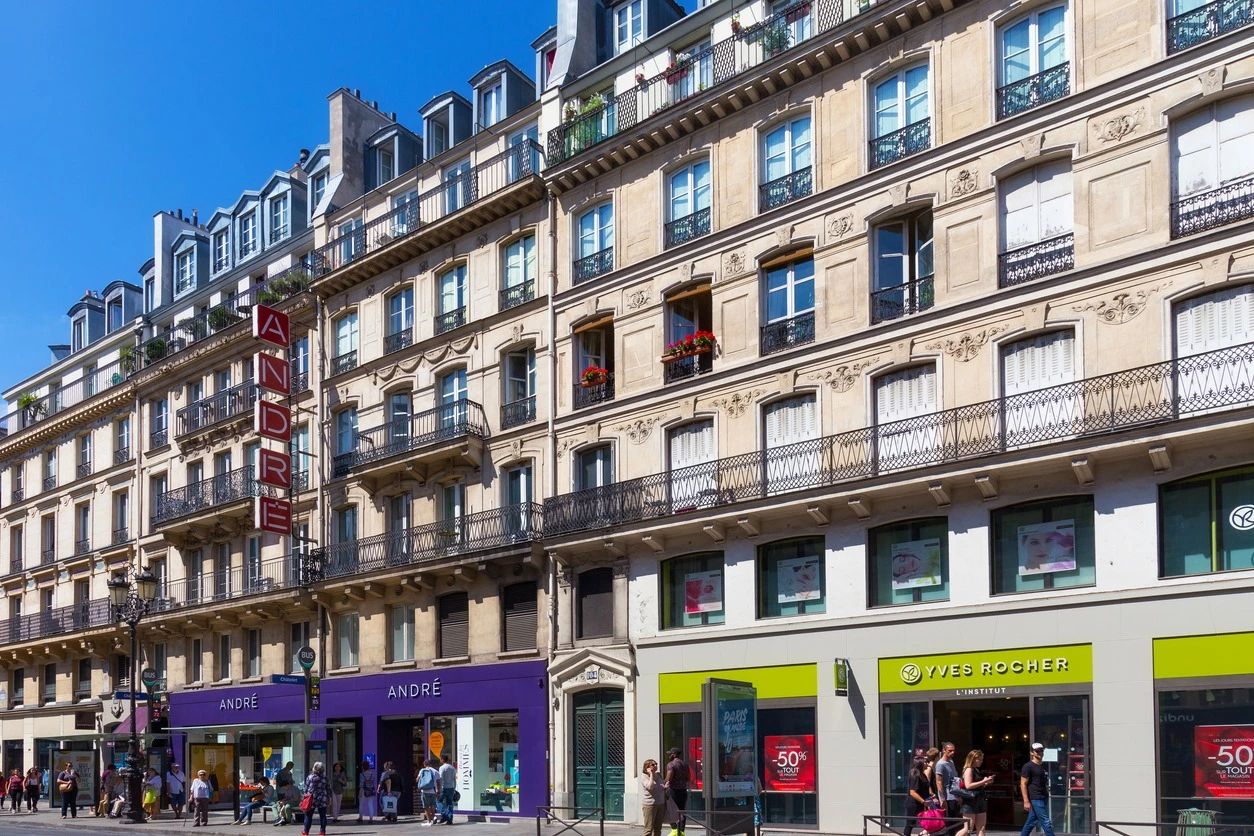 Location local commercial : améliorez votre visibilité dans le secteur professionnel